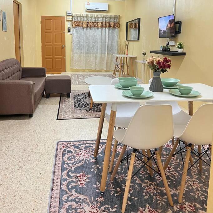 Indah Homestay, Johor Holiday home